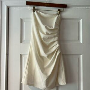 Brand new never worn off-white Lucy in the sky summer dress